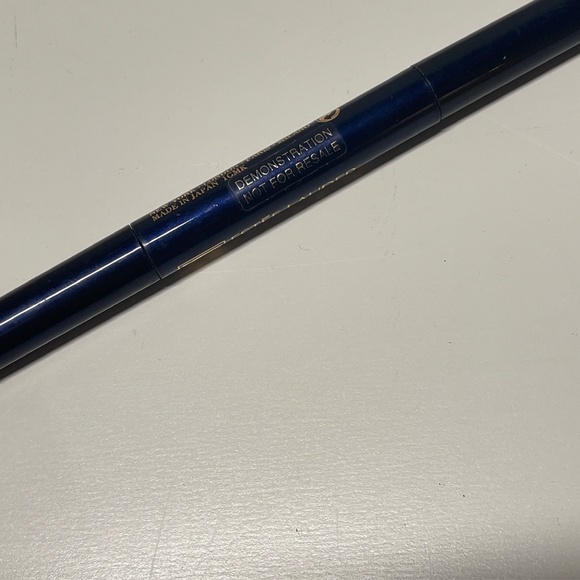 READ Estee Lauder AUTOMATIC eye Pencil DUO eye Liner in 09 Walnut Brown TESTER - Picture 12 of 12